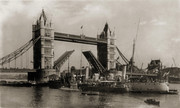 https://i.postimg.cc/Sj242Ggv/HMS-C-15.jpg