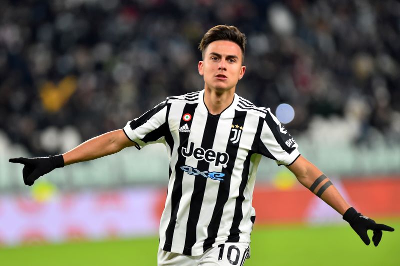 usai-juventus-libas-genoa-2-0-paulo-dybala-kabur-saat-ditanya-soal-kontrak-7-Htw8j-S8d-O.jpg