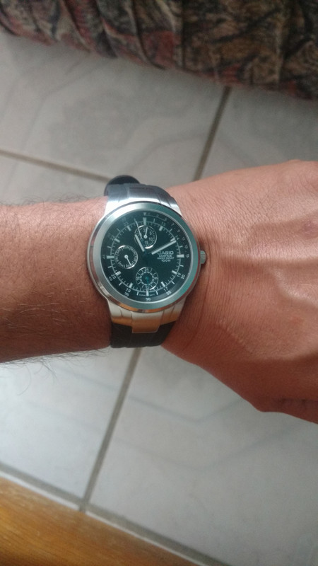 1556726610570269317205