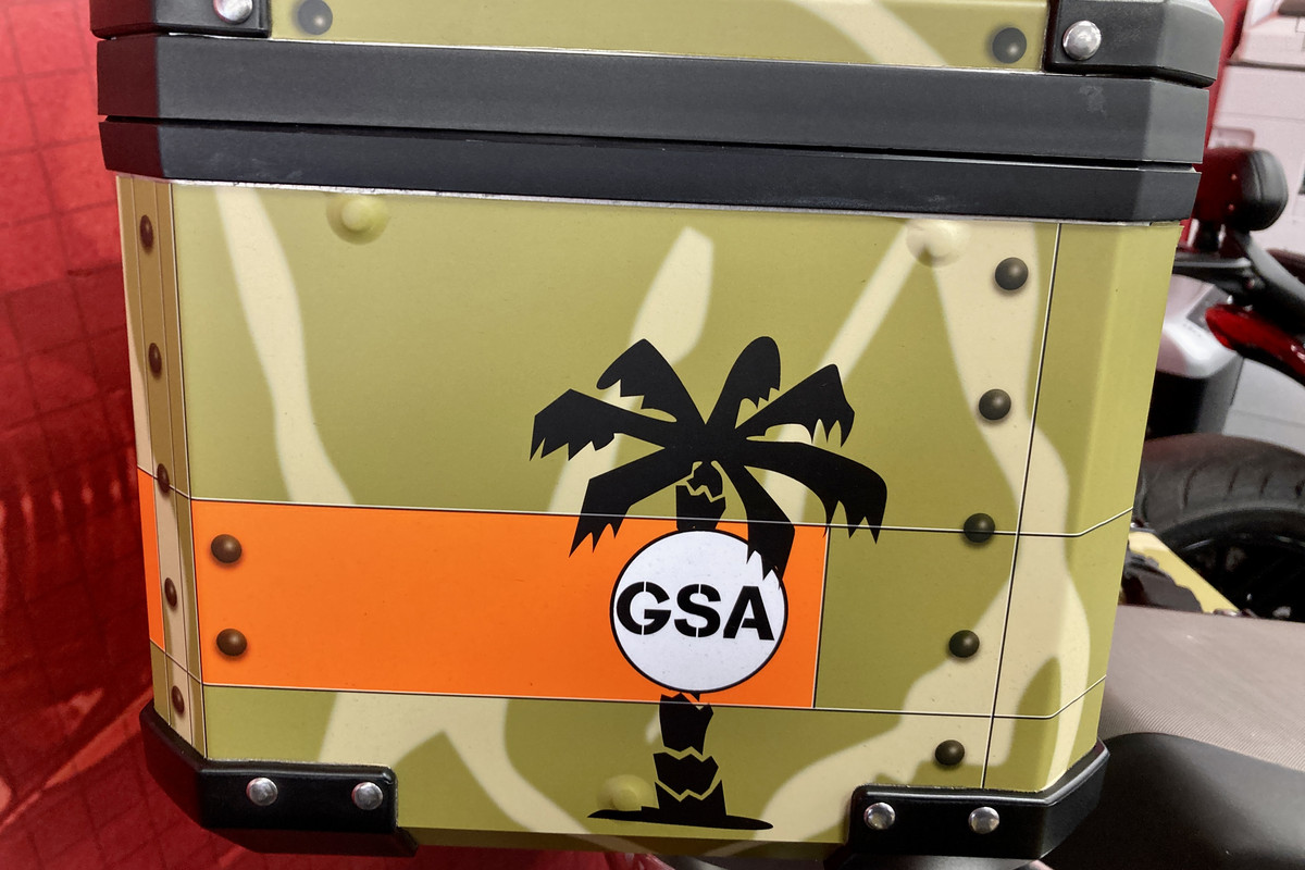 FF85DDD7-BB23-4782-A2E3-63249D507757