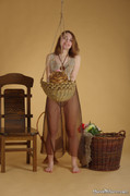 Marvel-Charm-Nicolette-Basket-Lady-002