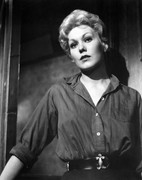 kim-novak-470