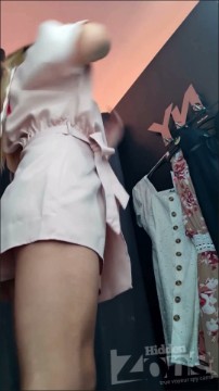 [Image: Voyeur21555102035.jpg]