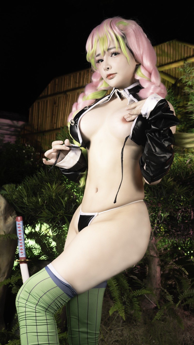MiMi Chan 甘露寺蜜璃 Mitsuri Kanroji Cosplay 鬼灭之刃写真合集【33P-9V-453.9M】插图8