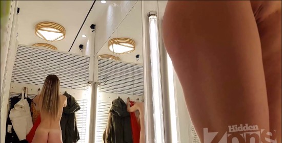 [Image: Voyeur27405095612.jpg]