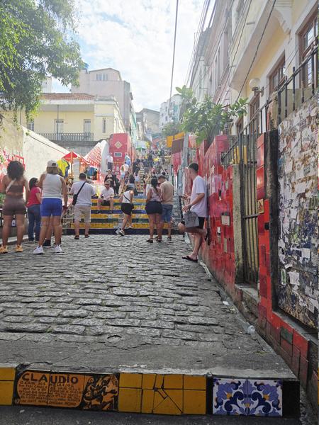 В джазе только девушки или аргентинско-бразильский калейдоскоп В джазе только девушки или аргентинско-бразильский калейдоскоп