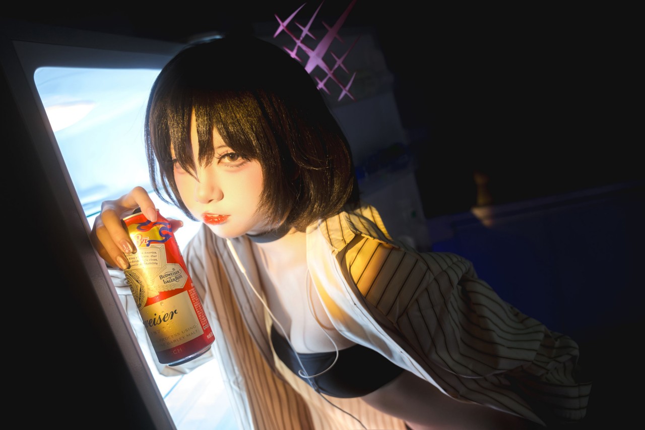 纸悦etsu_ko《美咲泳装》作品写真，好看的抹胸小美女插图3