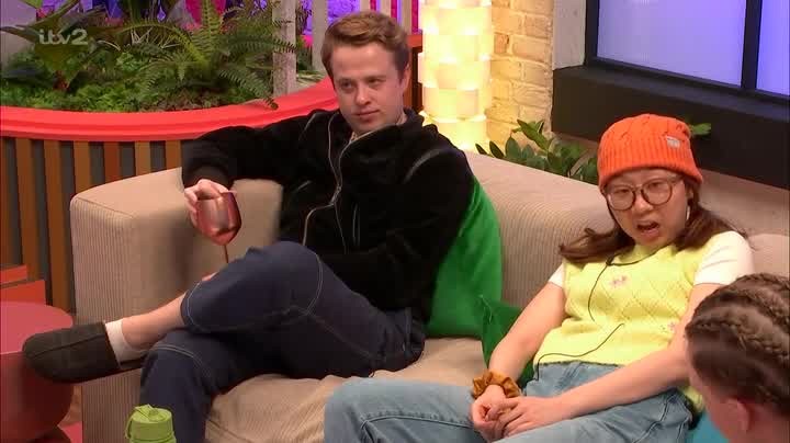 [Image: 2kax9pazw3q5.jpg]