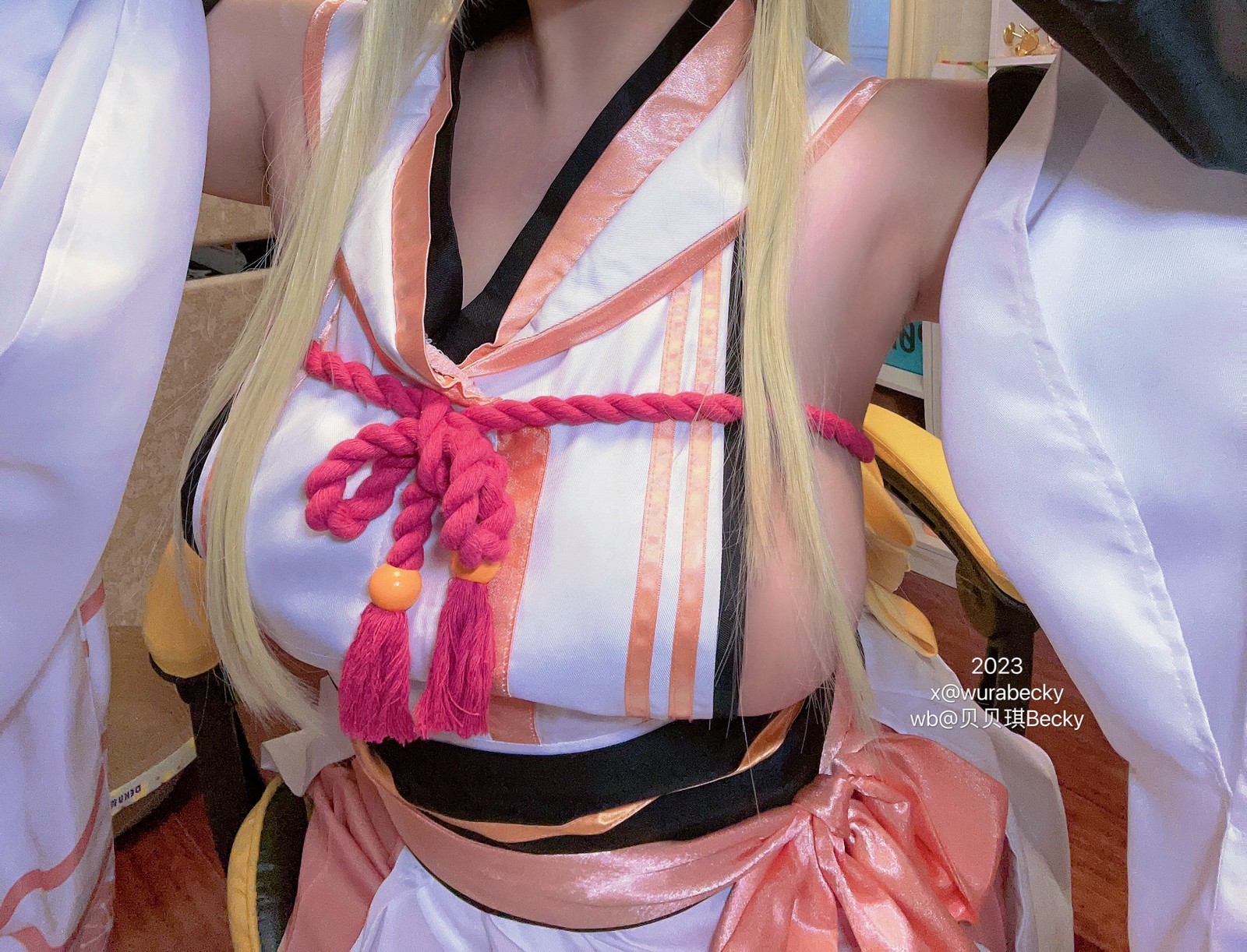 贝贝琪 Becky 果穗 Cosplay 写真集｜角色主题摄影（18P｜117MB）插图6
