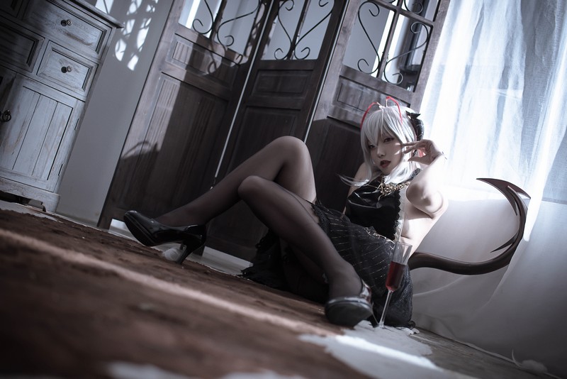 切切Celia 明日方舟 W 礼服 Cosplay 高清写真 20P插图