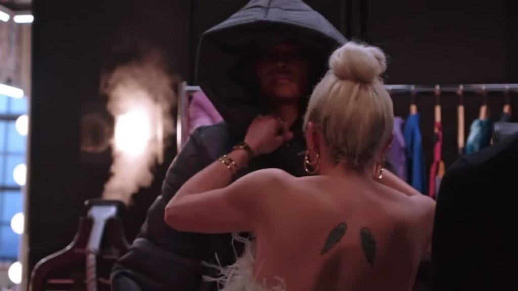 [Image: 9l2etazg50xj.jpg]