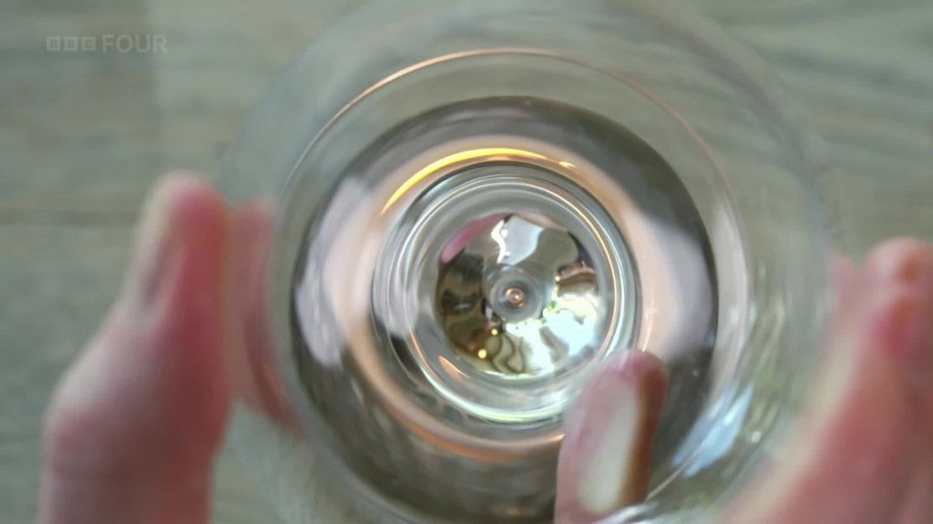 [Image: 5q9whfwcmm29.jpg]