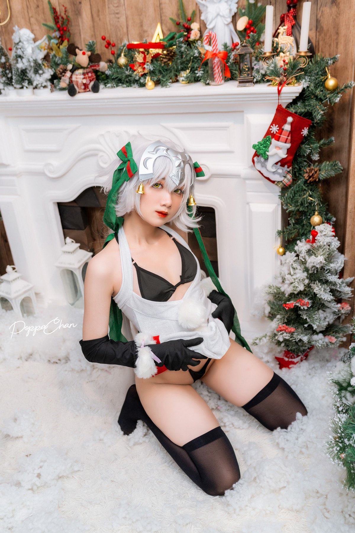 PoppaChan Jeanne Alter Santa Lily Cosplay (FGO) – 26 Photos 4 Videos 139MB插图
