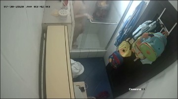 [Image: Voyeur52795095703.jpg]