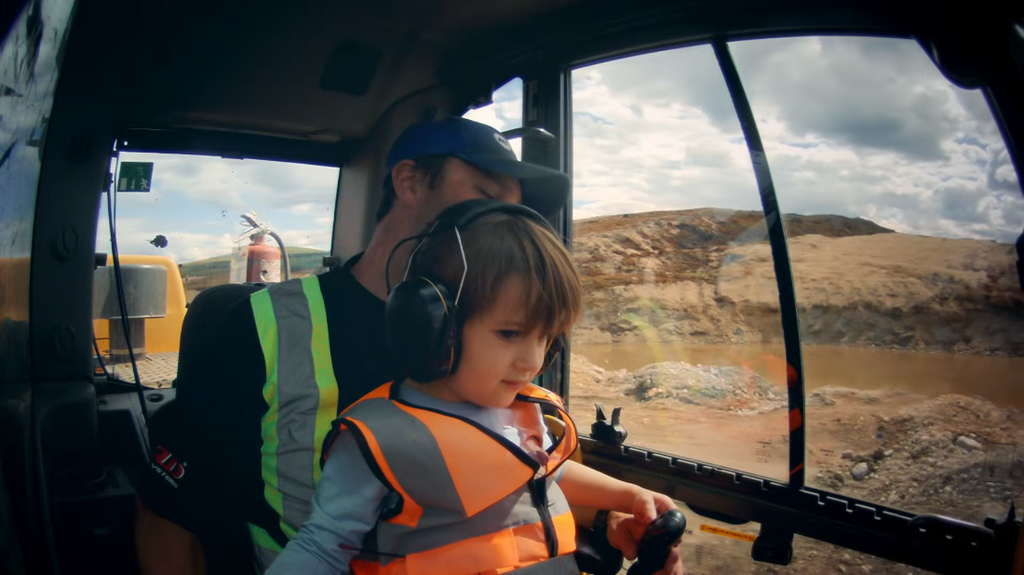 [Image: 0qfm27spuhc3.png]