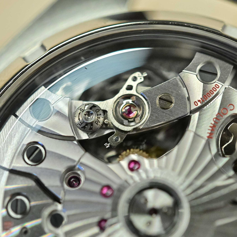 Omega-Speedmaster-Super-Racing-New-Spirate-System-Fine-Tuning-hands-on-review-5