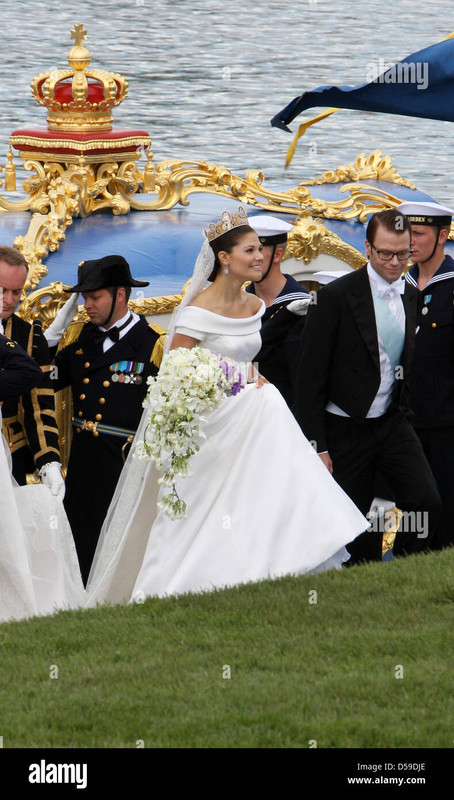 crown-princess-victoria-of-sweden-and-prince-daniel-of-sweden-arrive-D59DJE