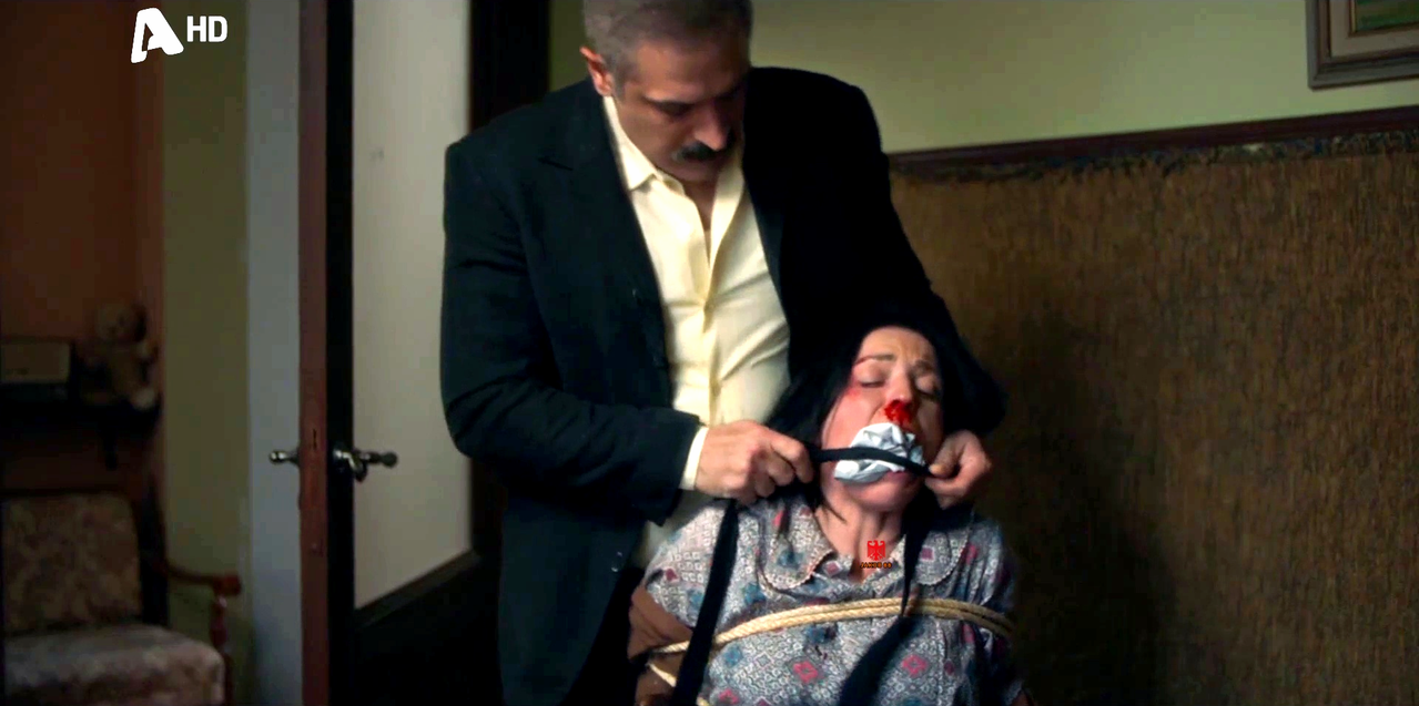 Nefeli Papaderou 3 PORTO LEONE S01EP36 38