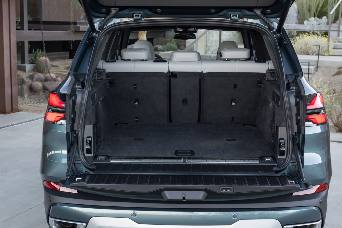 P90489821_highRes_the-new-bmw-x5-xdriv