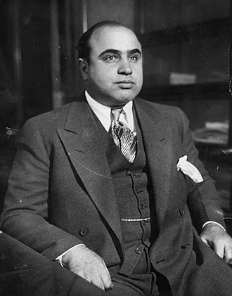 330px-Al-Capone-in-1930.jpg