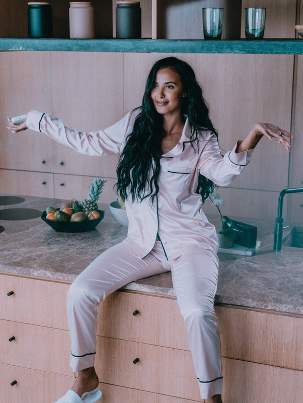 [Image: D71nj9-QXYAA7-C7u.jpg]