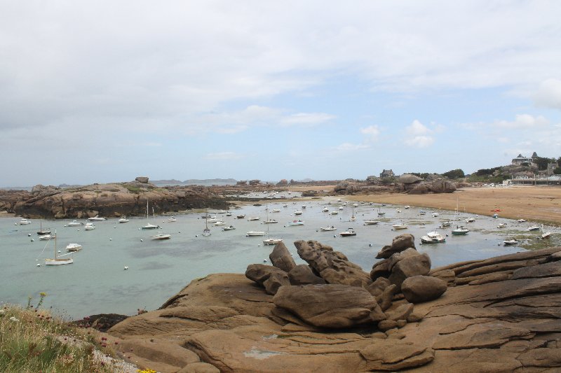 Por Normandía y Bretaña - Blogs de Francia - Día 5: Pleneuf-Costa Granito Rosa-Recintos Parroquiales-Brest (6)