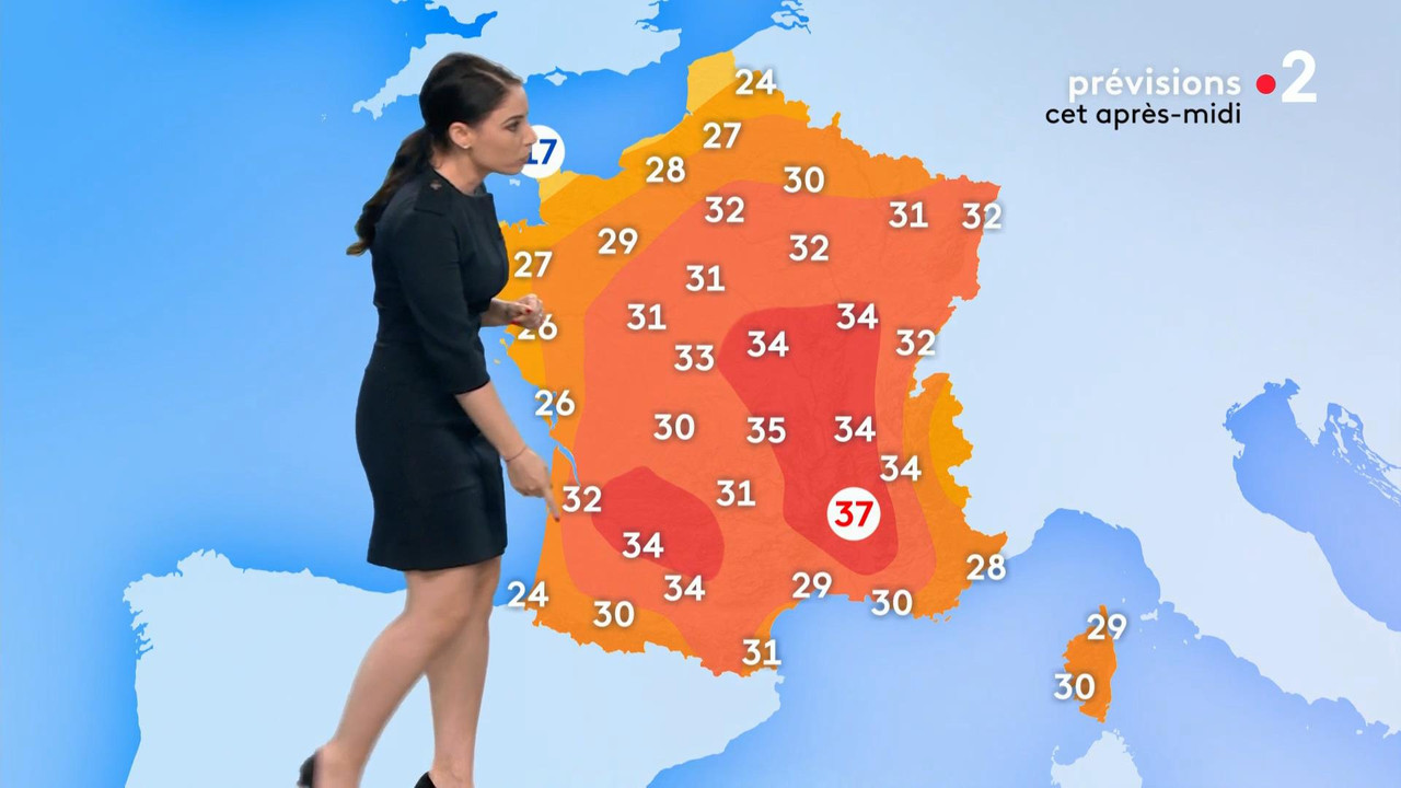 Virginie Hilssone 2020-07-09.mp4_snapshot_00.43_[2020.08.21_00.42.59]