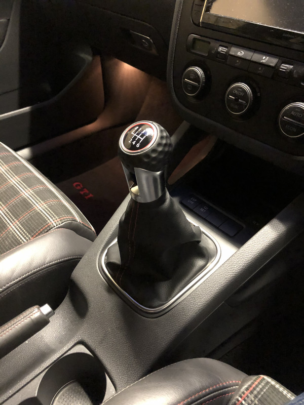 CBB5537E-C636-4DCE-83DA-C363CA456FEC