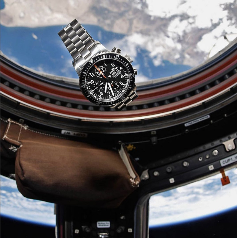 27D1293C-A980-40D2-882E-46729FA4E35B