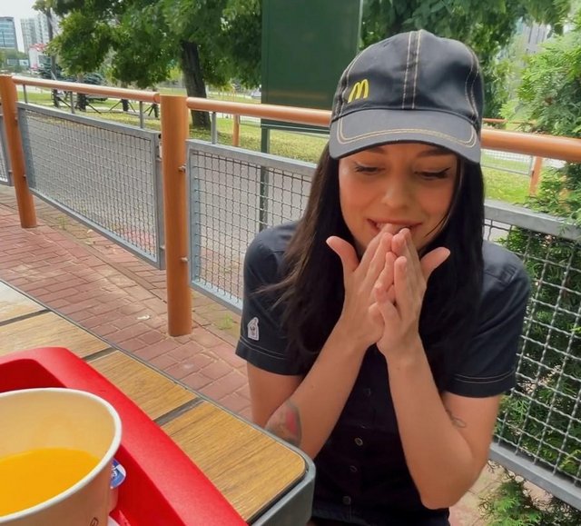 Fucked A Mcdonalds Employee Girl 12