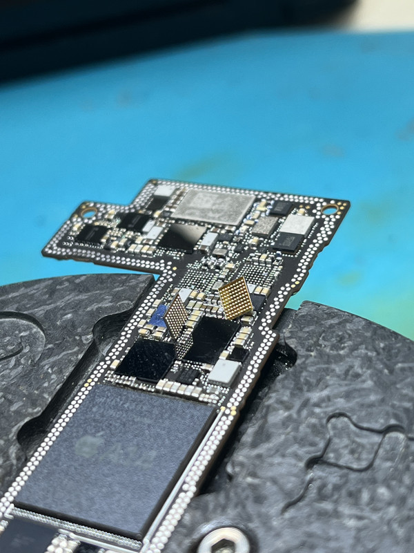 10F39D3C-71B6-46D5-9F7D-41F495B25E08