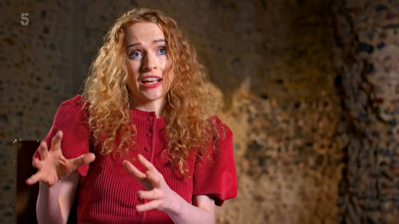 2023-01-14_20_30_Channel5_Secrets-of-the-Royal-Palaces_3x2.mp4_snapshot_01.00.50.533