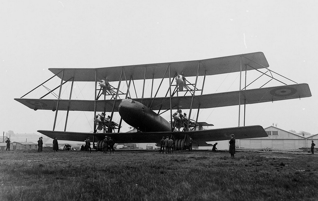 1919-a-tarrant-haromfedelu-repulogep-tesztrepulese-farnborough-ban-angliaban-a-repules-katasztrofali.jpg