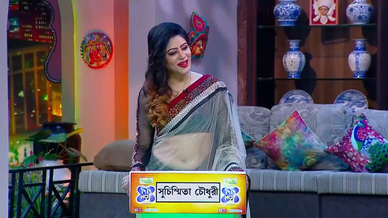 Dolon roy and other bengali actress sexy navel ins aree from didi no.1.mp4_snapshot_00.01.188