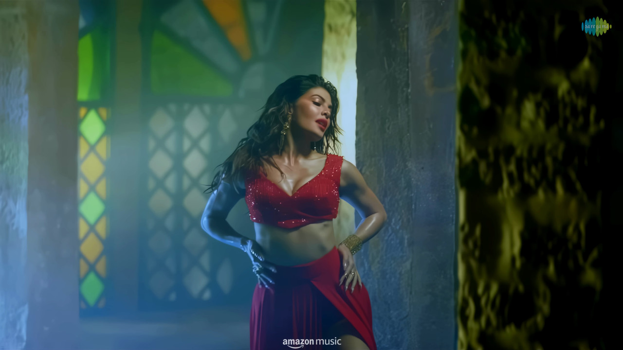 [Image: Jacqueline-Fernandez-Paani-Paani-YT8-K-12.jpg]