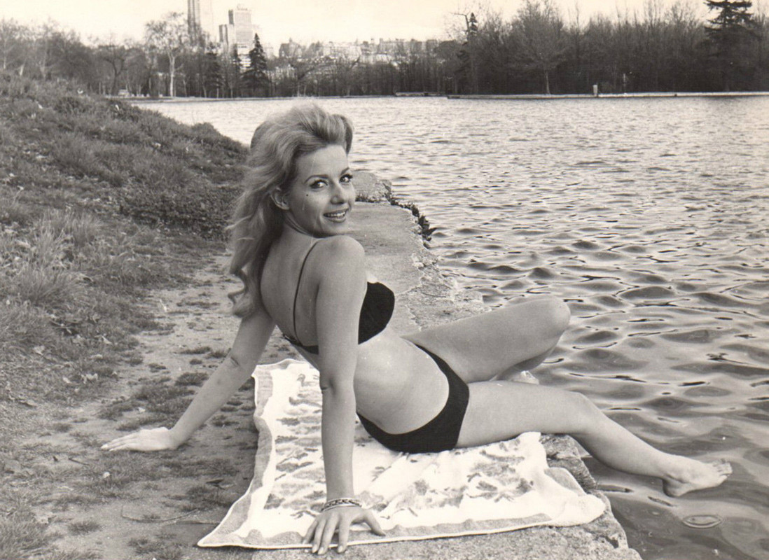 ingrid_pitt_b07