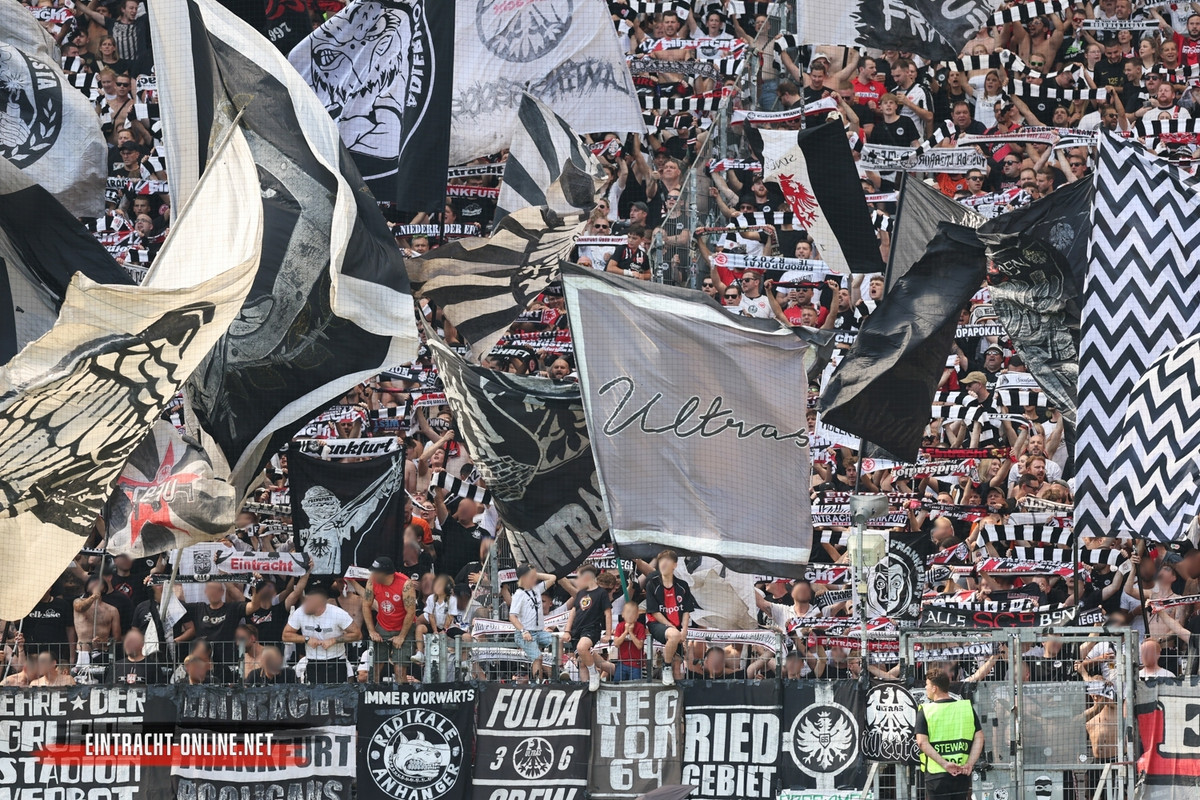 24-25-eintracht-frankfurt-tsg-hoffenheim-0005.jpg-nggid046998-ngg0dyn-1500x1000x100-00f0w010c010r110