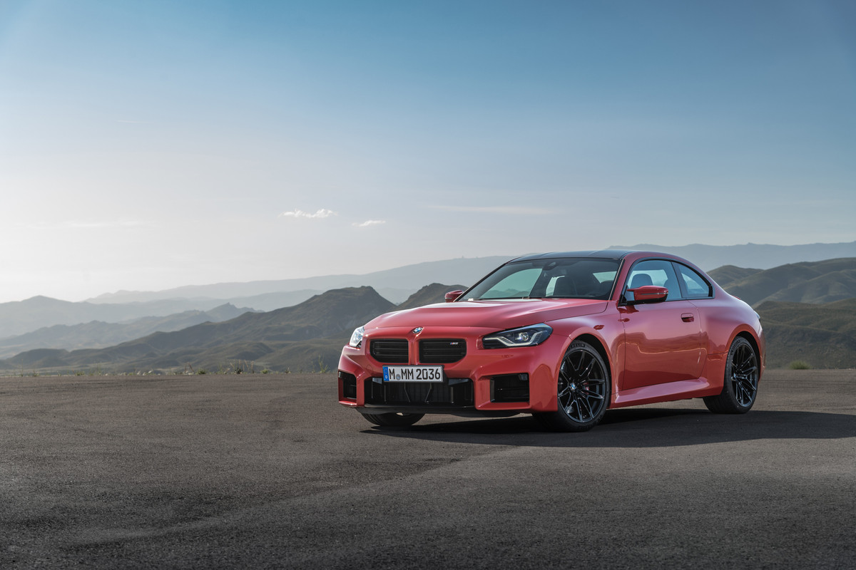 P90481933_highRes_the-all-new-bmw-m2-s