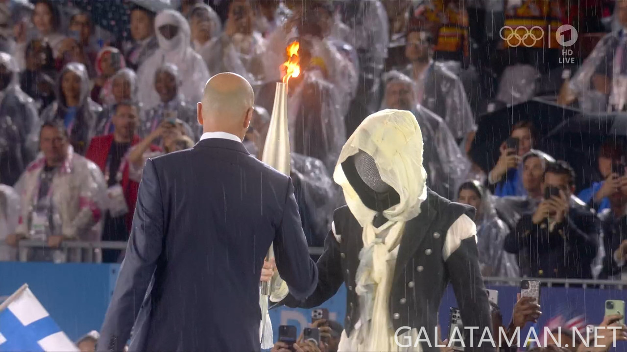 Paris 2024 Olympics Opening Ceremony (26th July 2024).ts_snapshot_04.41.00.286