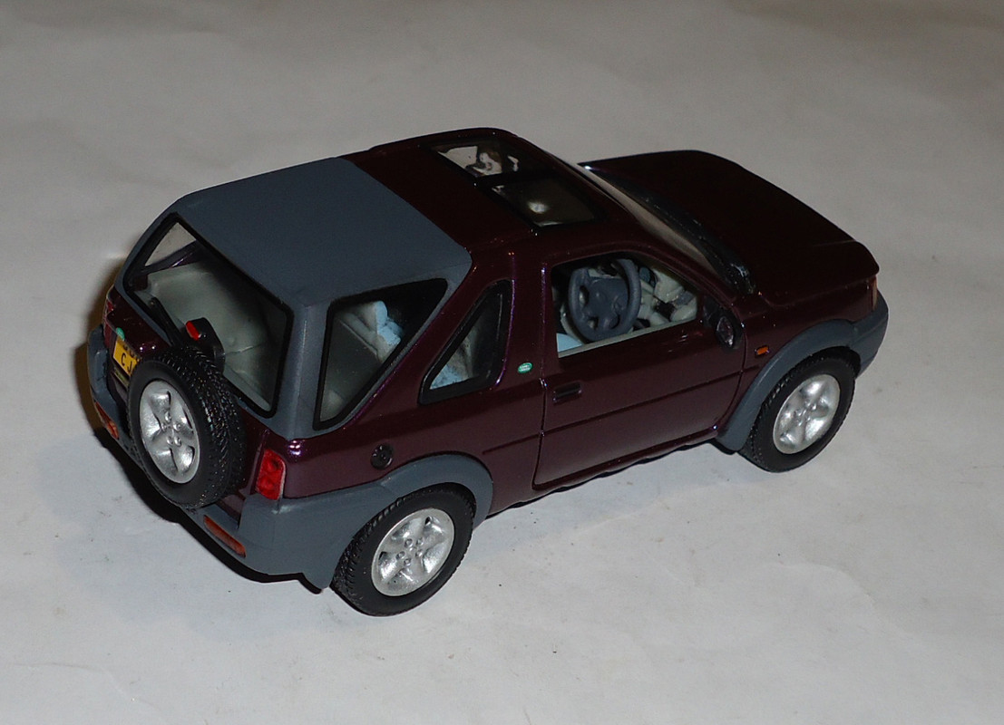 Land-Rover-Freelander