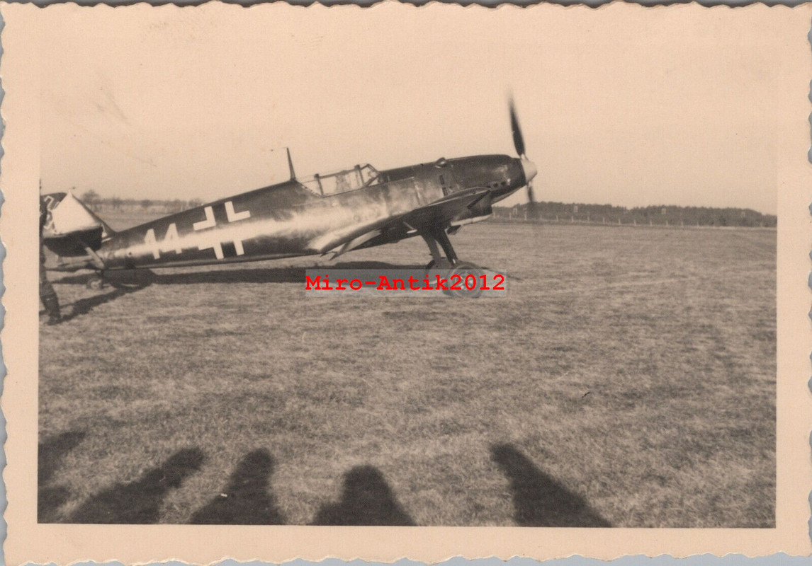 Foto, Pilot Hans Tilly, Jagdfliegerschule Werneuchen, Bf 109 B Nr. 14 (N)50838