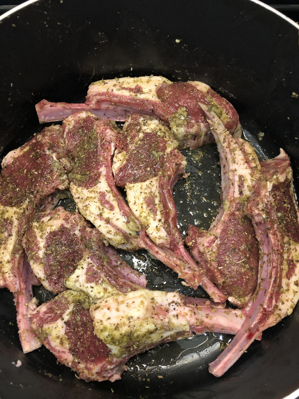 0B05EABB-D14F-4E0B-B683-C98DE244E071