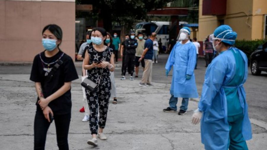 Reabren escuelas en Shanghái tras el brote de COVID-19
