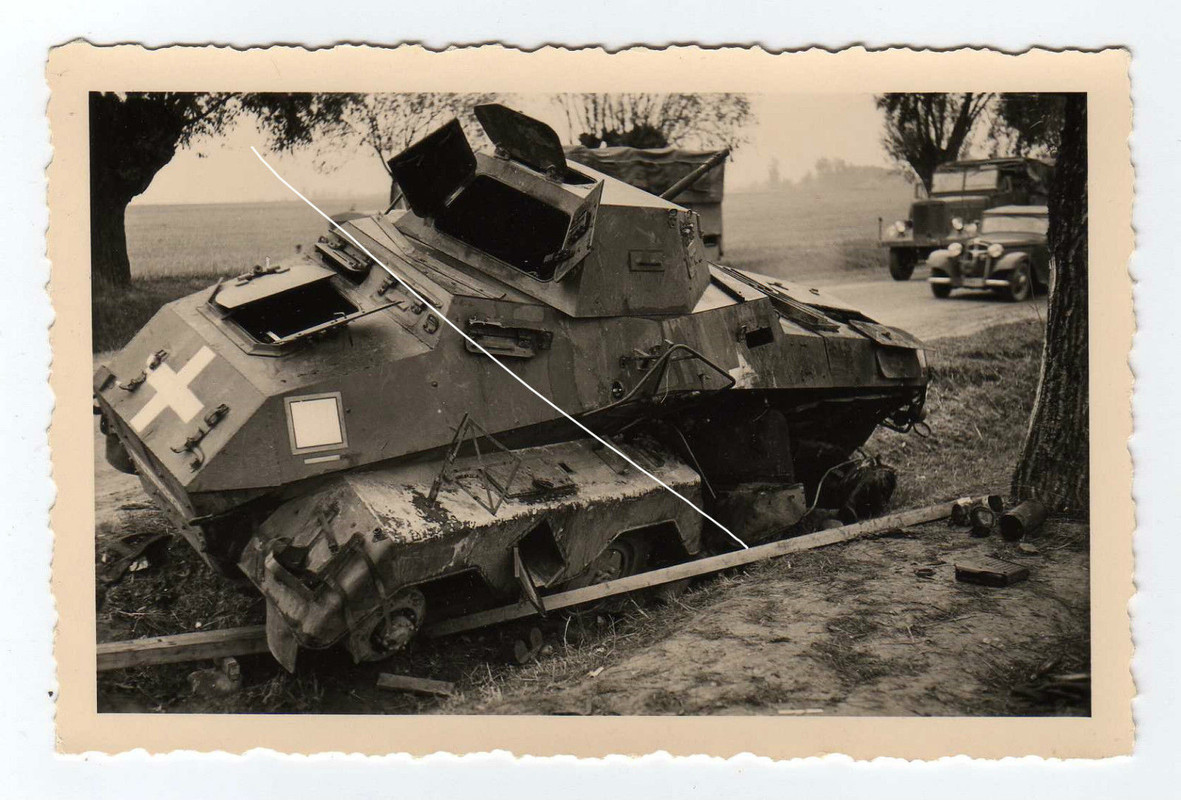 Panzer abgeschossener Spähwagen SdFfz 231 in Pol