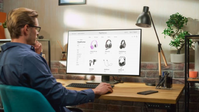 Custom-e-Commerce-Solutions-1.jpg