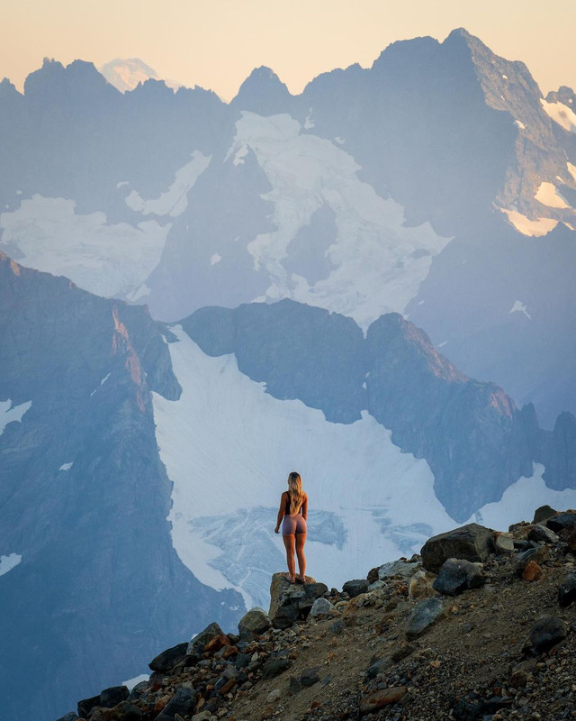 legins-w-a-view-cascadia@lacey_spalding