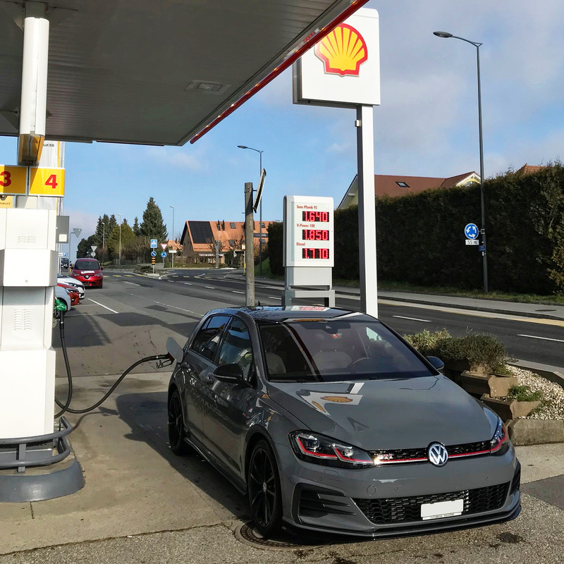 55709098-0F75-4C5C-8F97-9AE4356A9AD7