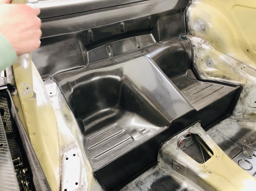 C28D86E6-48C7-43E5-AE3E-682D7F6612F3