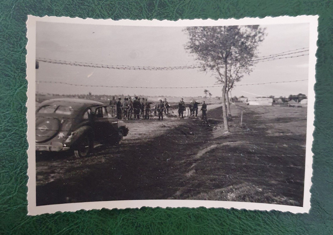 Foto, Opel Kapitän, Gebirgsjäger, Edelweiß-Emblem, Geb.Pi.Btl.54, 2.Wk