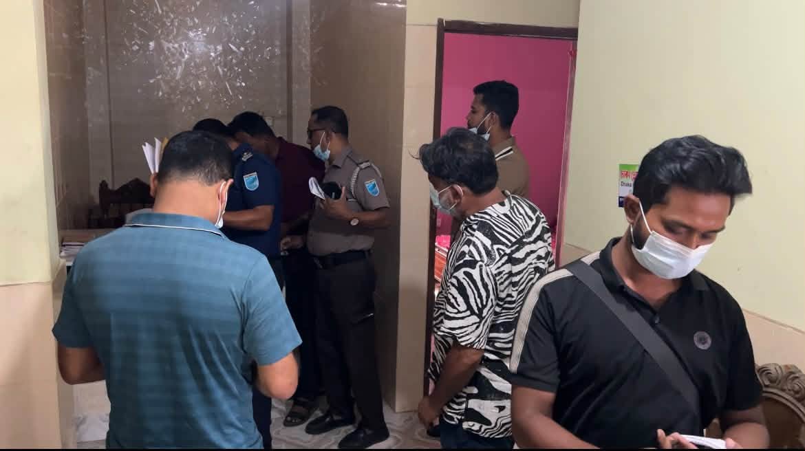 নিখোঁজ স্কুলশিক্ষকের অবস্থান শনাক্তের পর হোটেলে পাওয়া গেল মরদেহ